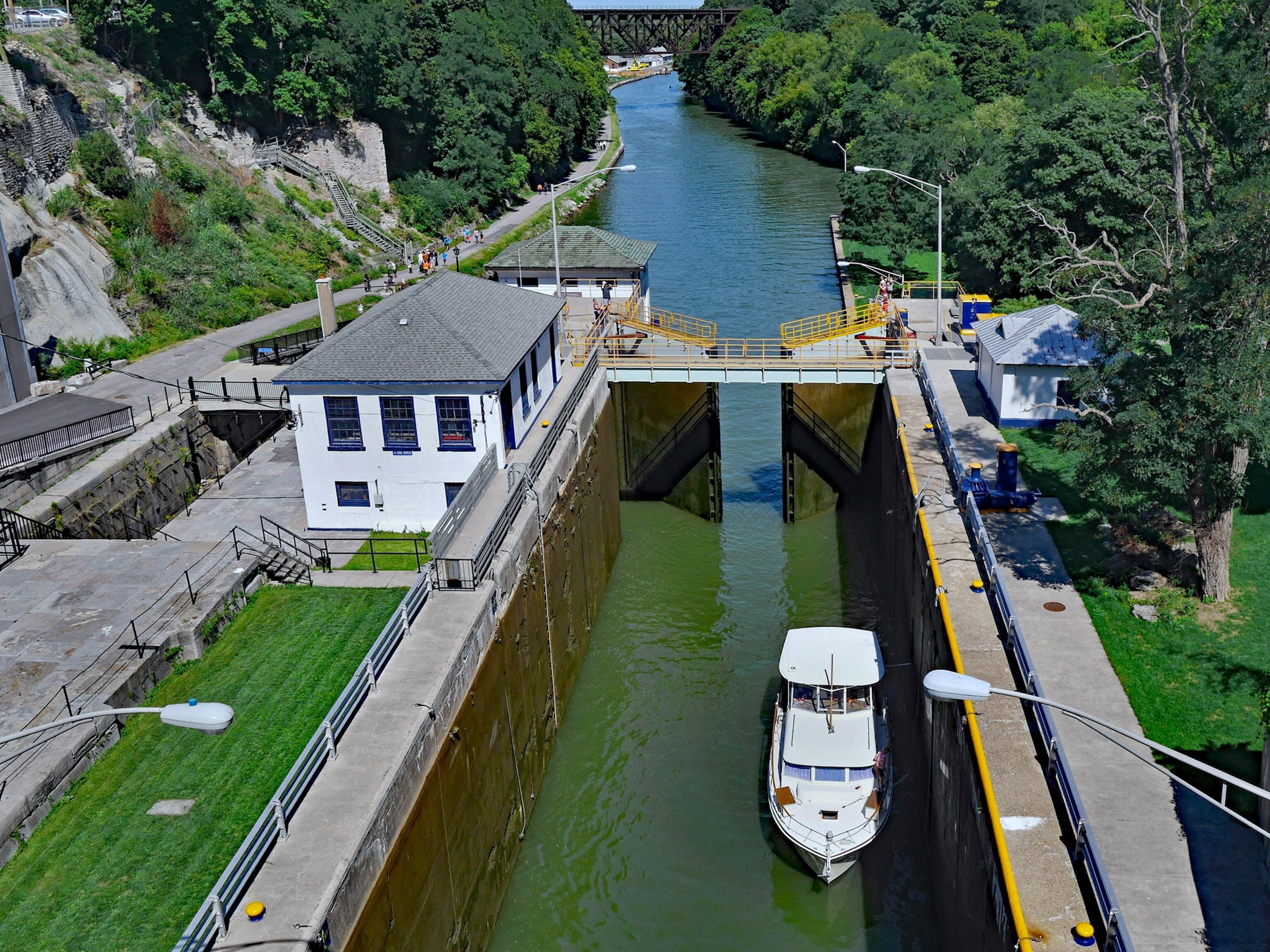 Great Loop boat on the great loop route in a lock